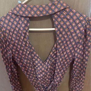 Free people xs graphic dress with open back cutout.